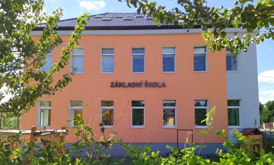 Základní škola a Mateřská škola Drmoul Základní škola a Mateřská škola Drmoul
