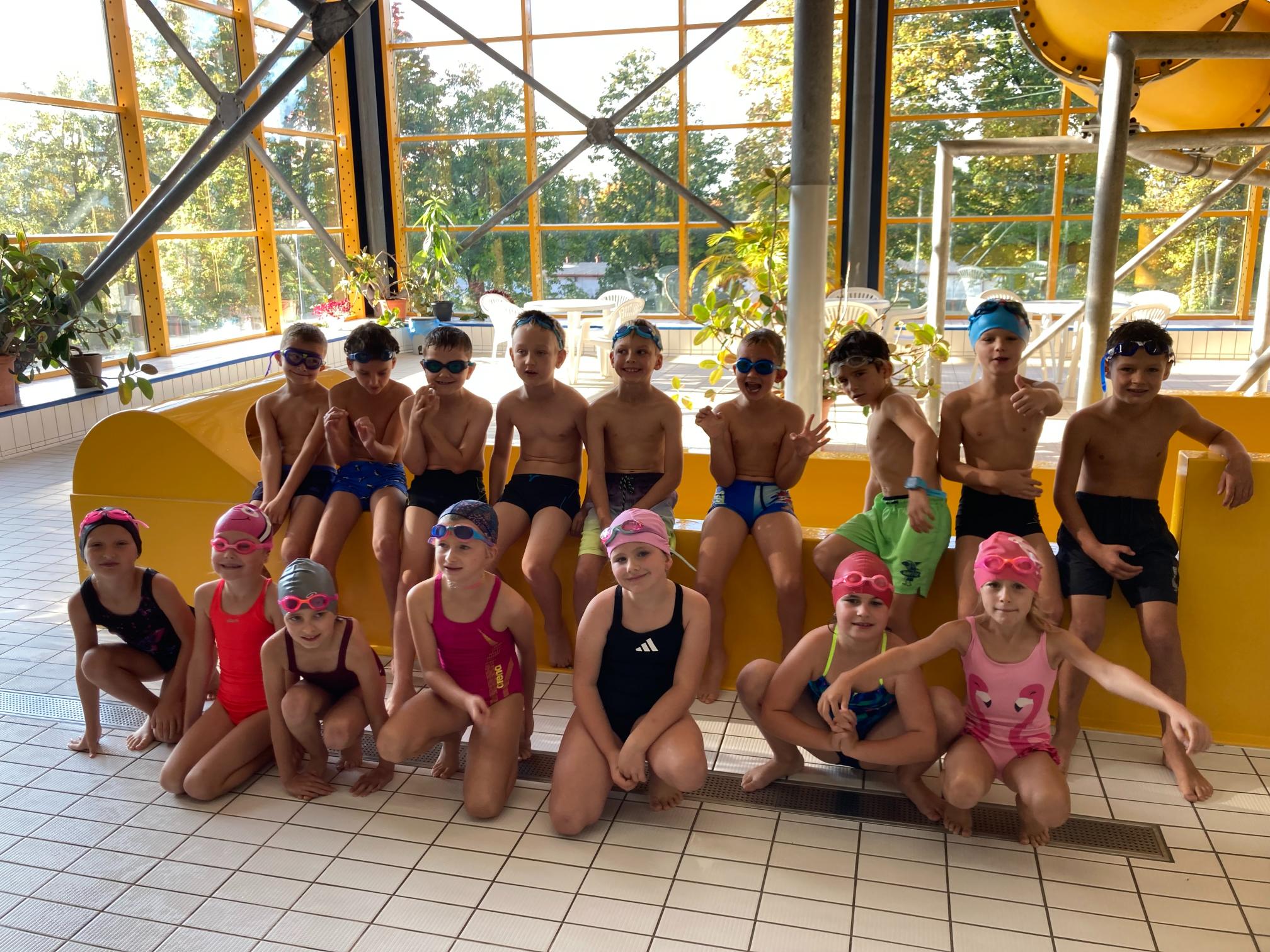 2.tř. PLAVÁNÍ (1).jpg