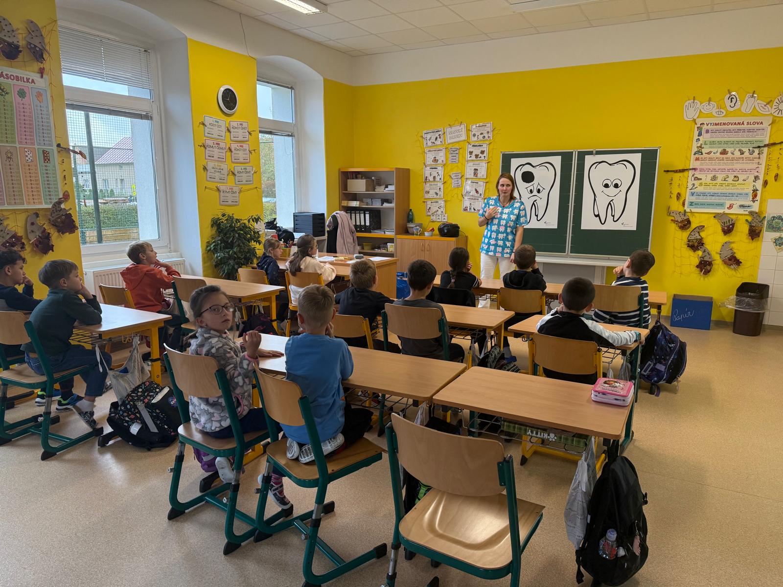 2.tř. STARÁME SE O ZOUBKY (2).JPG